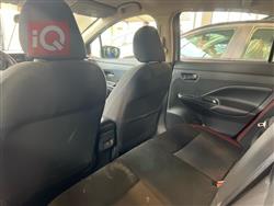 نيسان فيرسا